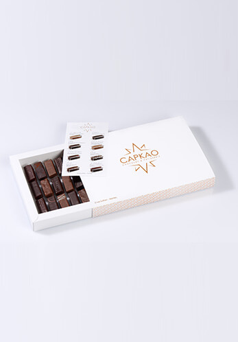Boîte de 30 bonbons chocolats CAPKAO ouverte