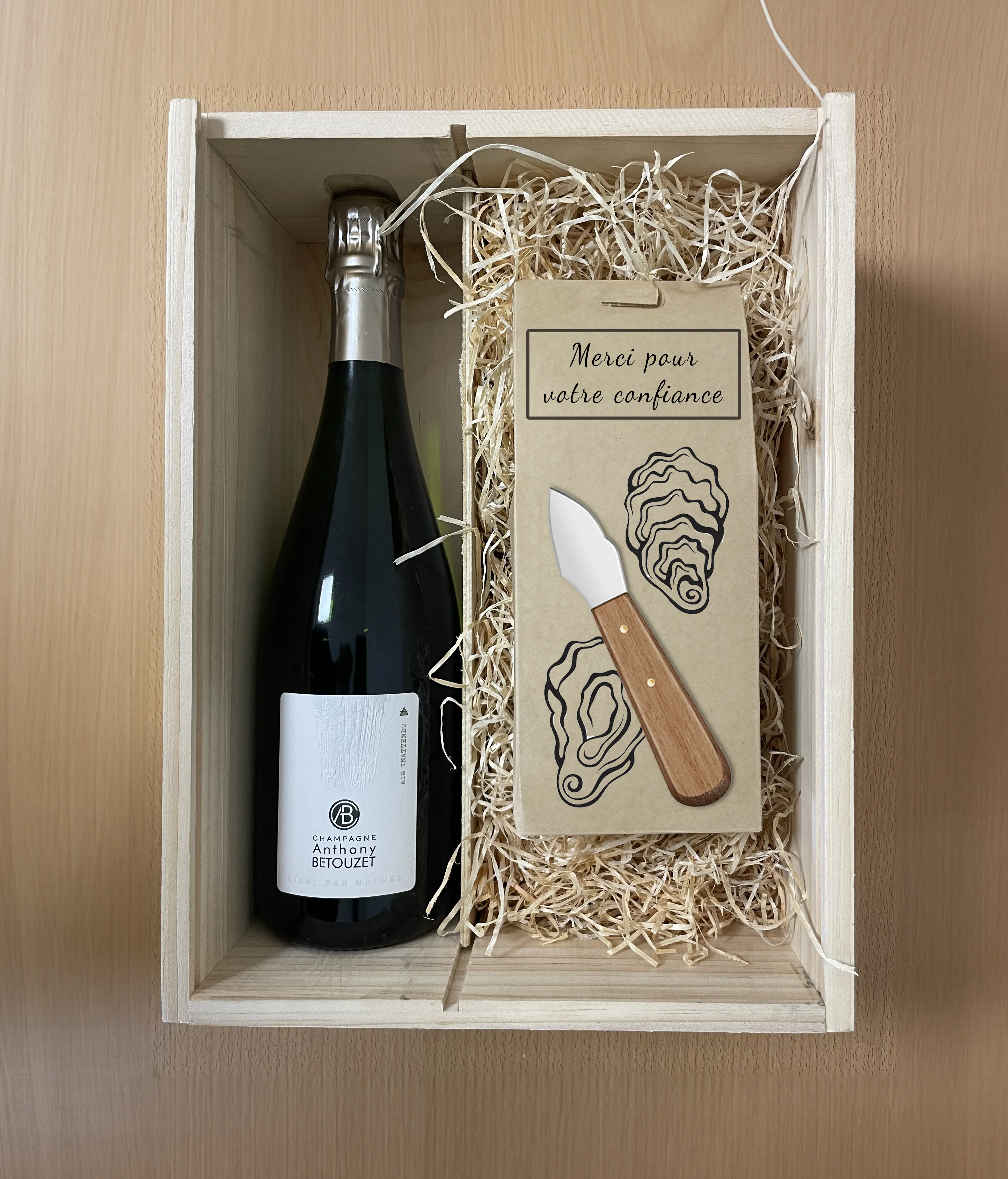 Coffret bois champagne et couteau à huîtres