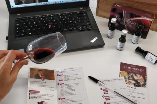 Livret dégustation de vin livré avec coffret cadeau SANKS