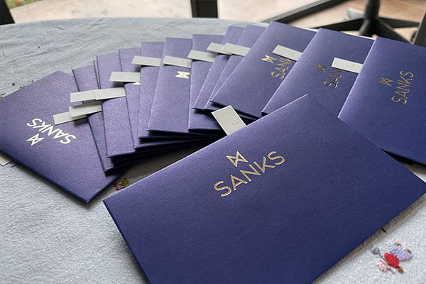 Préparation individuelle de la personnalisation des enveloppes SANKS
